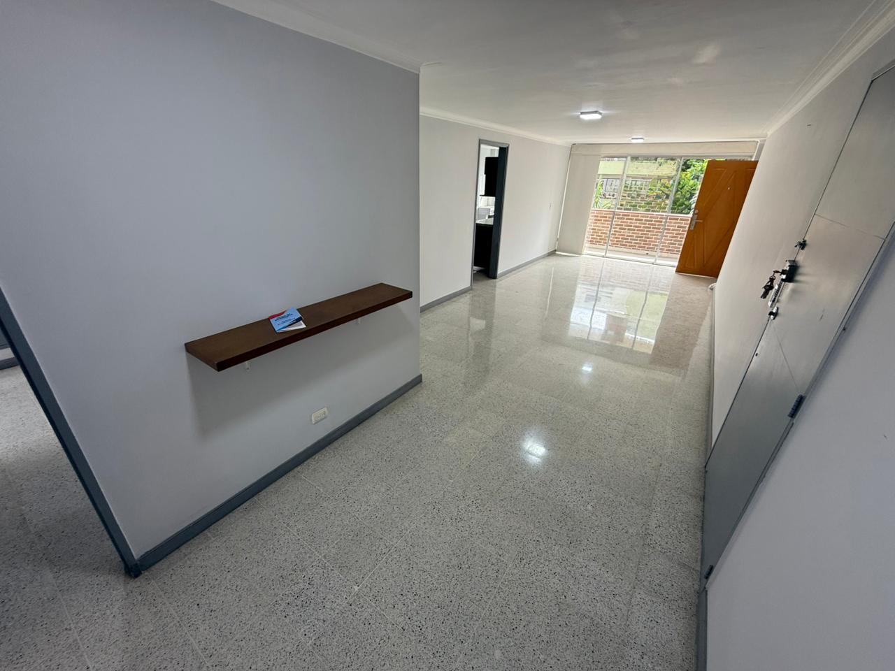 ARRIENDO APARTAMENTO EN EL VELODROMO