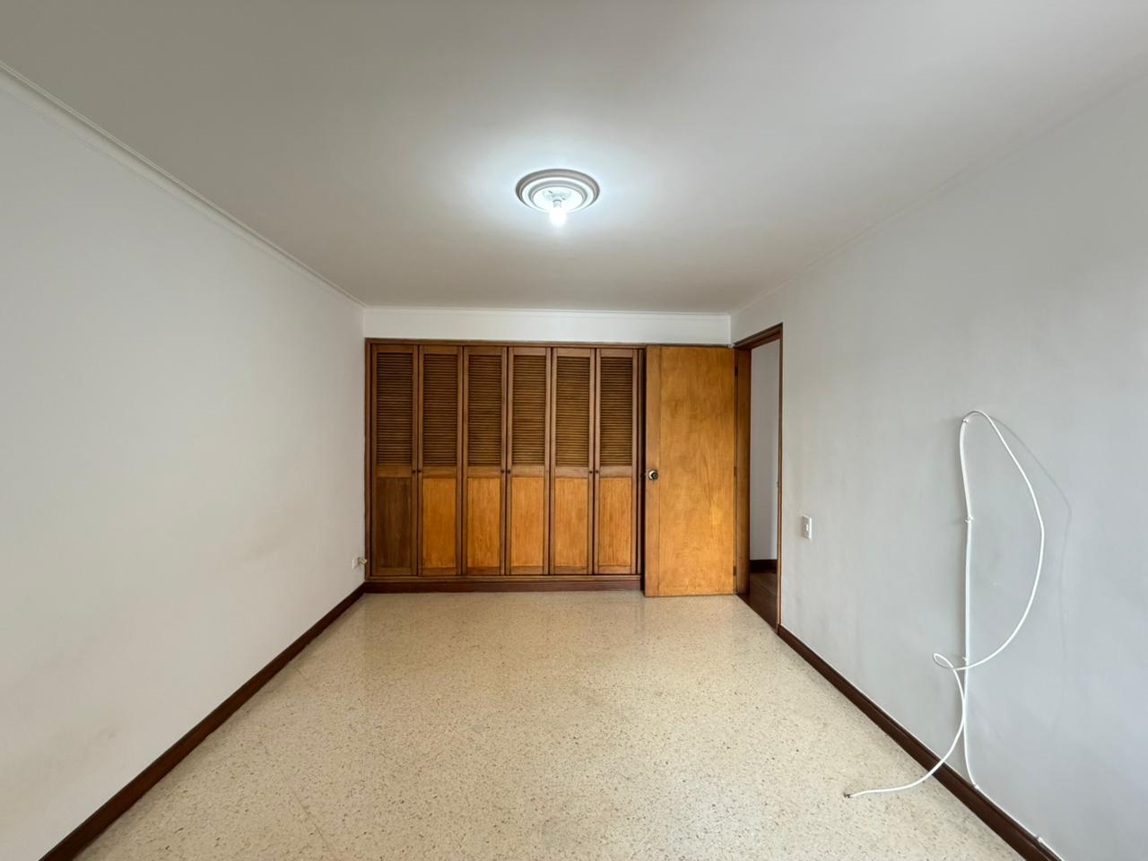 ARRIENDO APARTAMENTO EN LAURELES