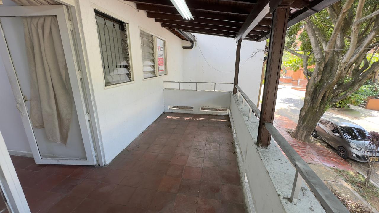 ARRIENDO CASA EN CALASANZ PARA BODEGA