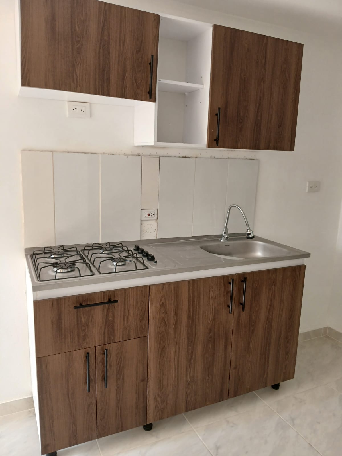 ARRIENDO APARTAESTUDIO EN BELEN ALIADAS