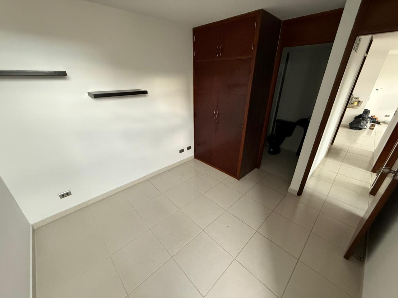 ARRIENDO APARTAMENTO EN CALASANZ PARTE ALTA