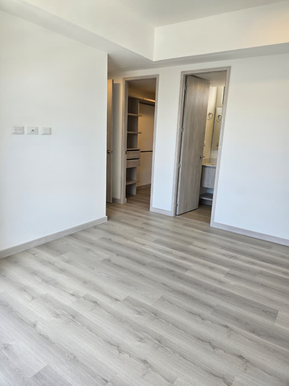 ARRIENDO APARTAMENTO EN CUIDAD DEL RIO