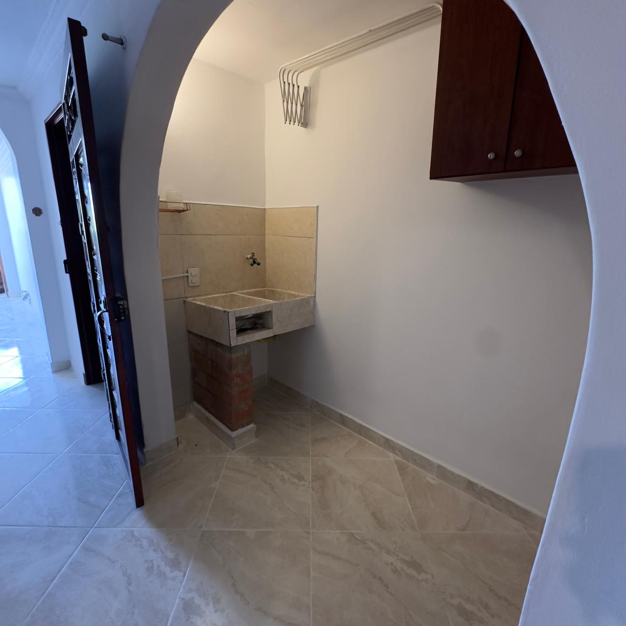 ARRIENDO CASA EN VILLA HERMOSA