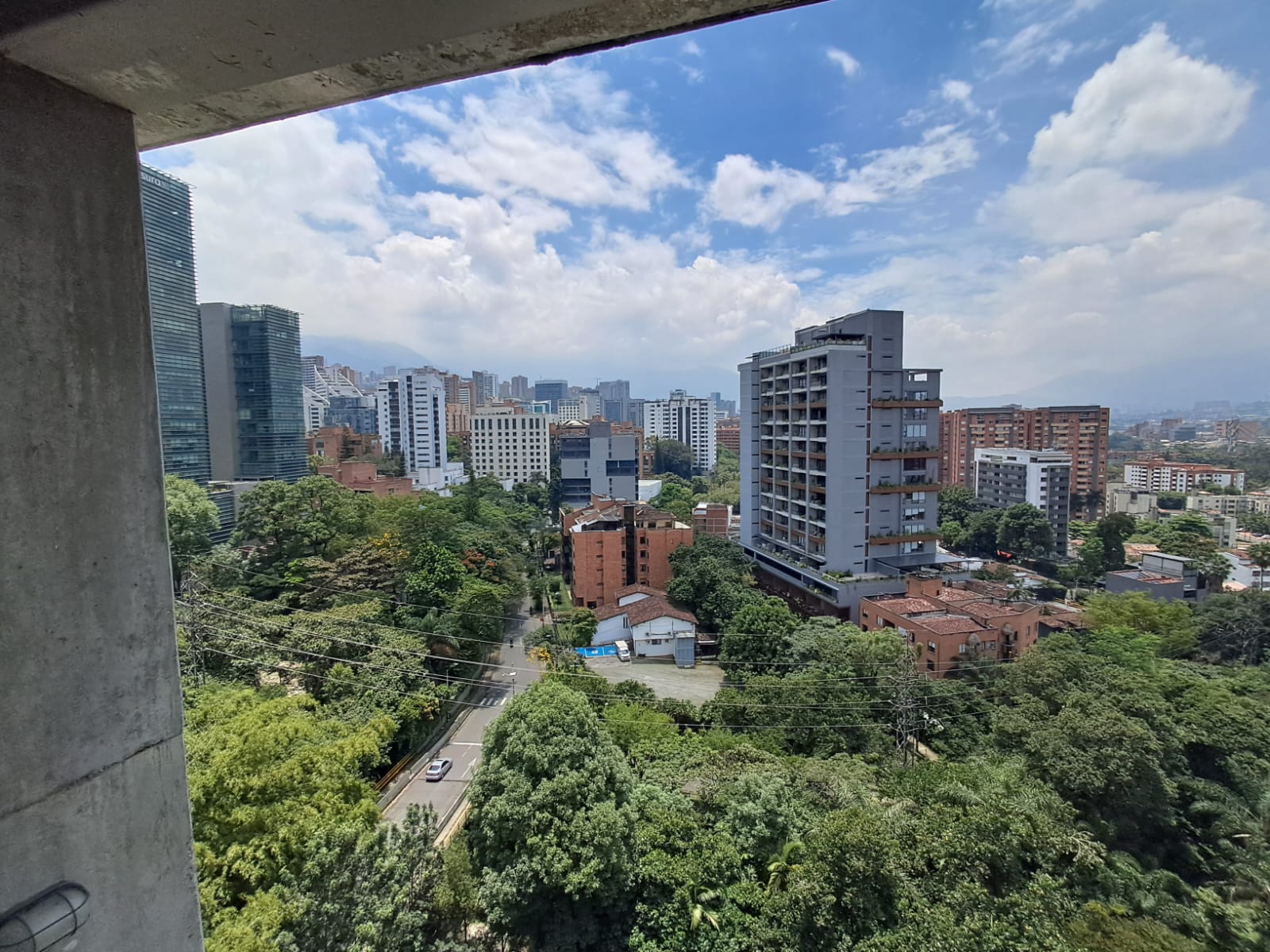 ARRIENDO APARTAESTUDIO EN EL POBLADO ASTORGA