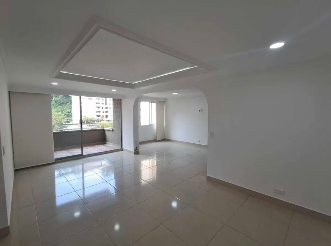 VENDO APARTAMENTO EN LAURELES CAMPESTRE