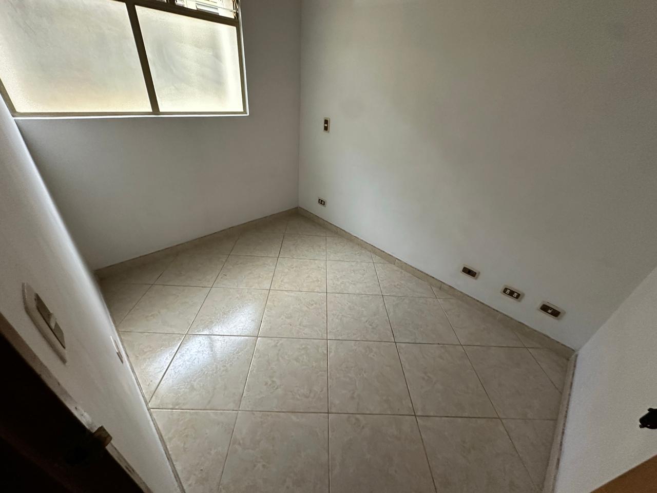 ARRIENDO APARTAMENTO DUPLEX EN EL VELODROMO