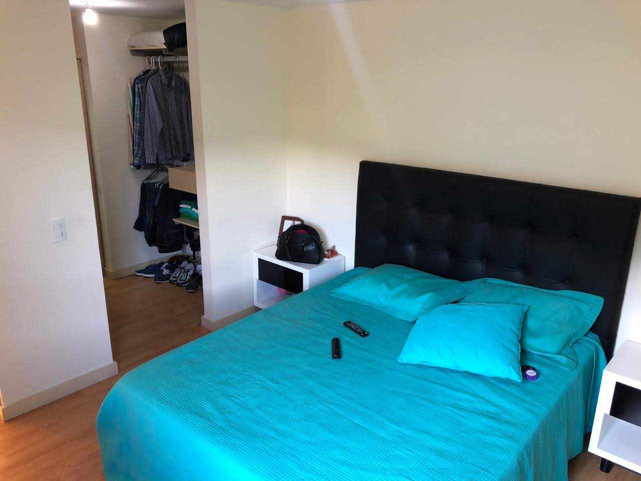 VENDO APARTAMENTO EN LA LOMA DE LOS BERNAL