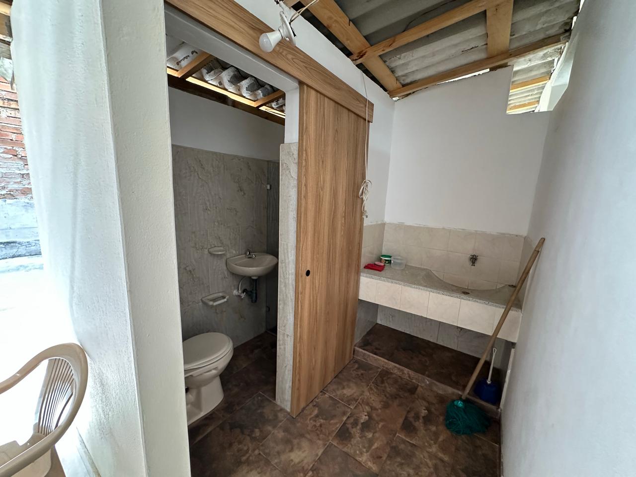 ARRIENDO CASA COMERCIAL EN BELEN SAN BERNARDO