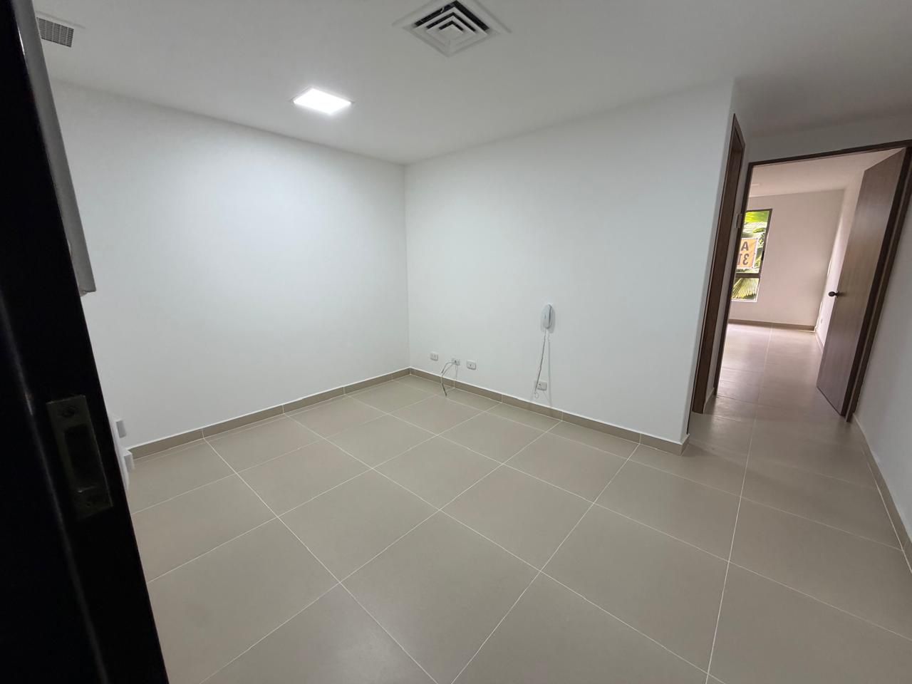 ARRIENDO LOCAL EN EL POBLADO.