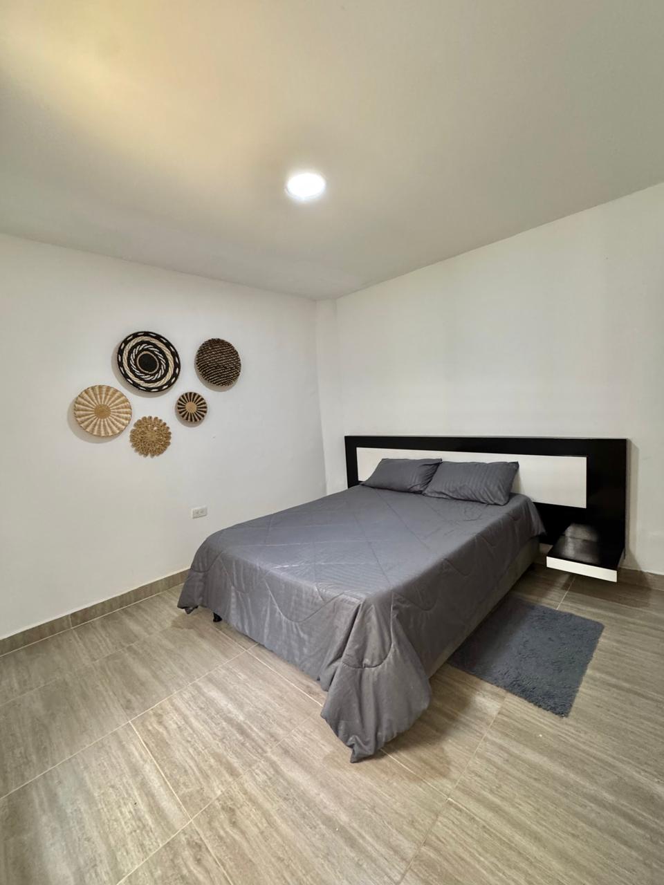 ARRIENDO CASA AMOBLADA EN COLORES