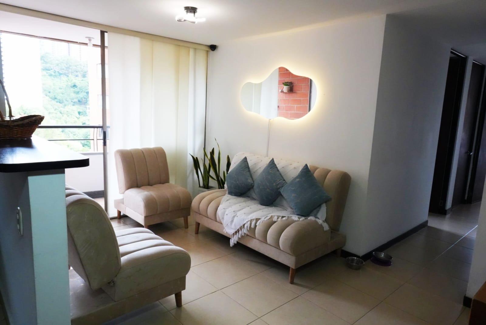 VENDO APARTAMENTO EN LA LOMA DEL INDIO