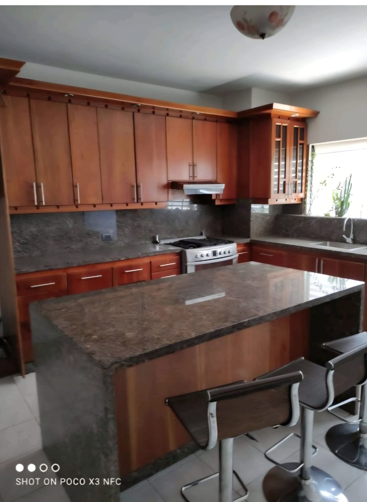ARRIENDO CASA EN EL CENTRO