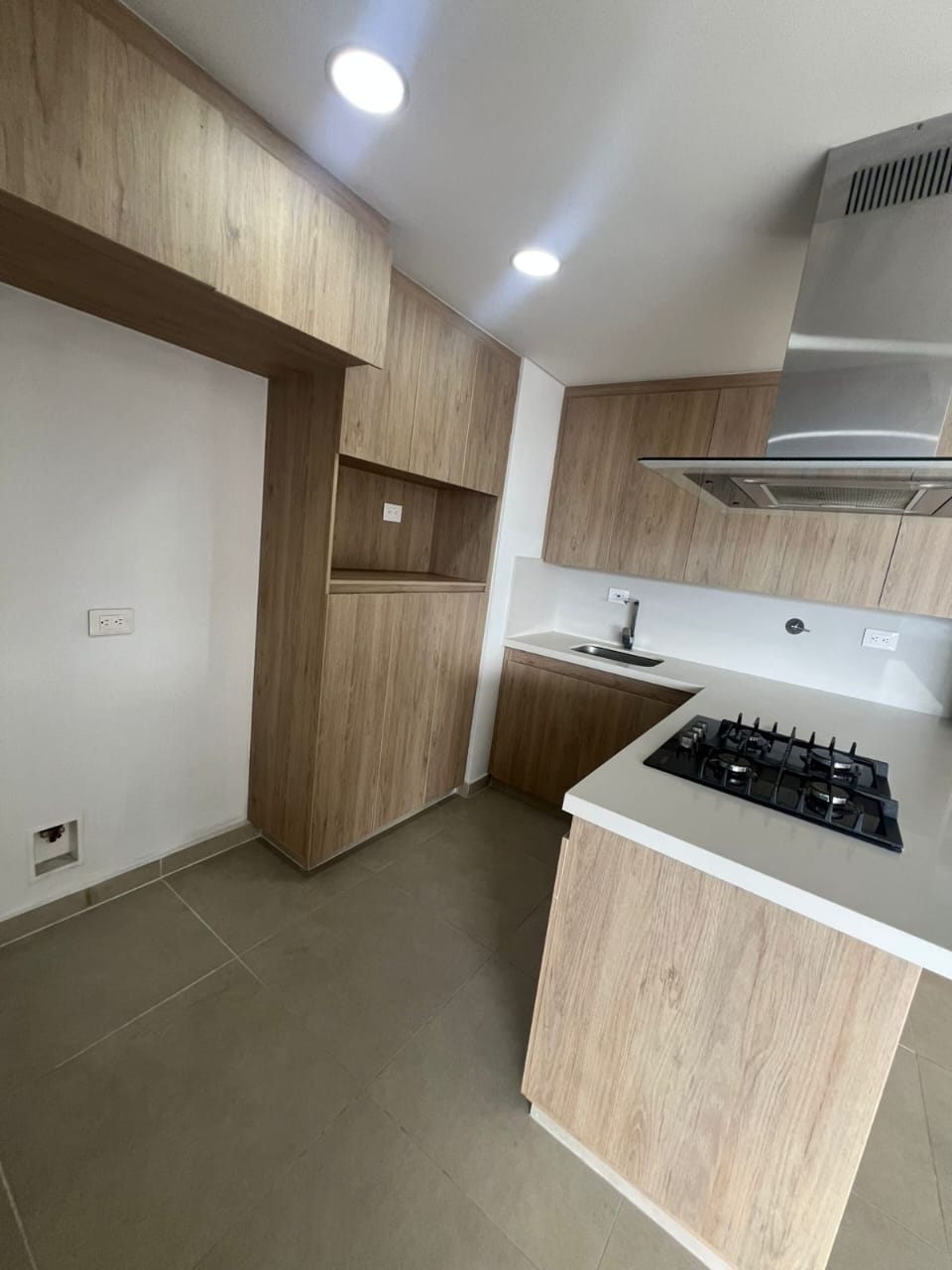 ARRIENDO APARTAMENTO EN TIERRA GRATA BUENOS AIRES