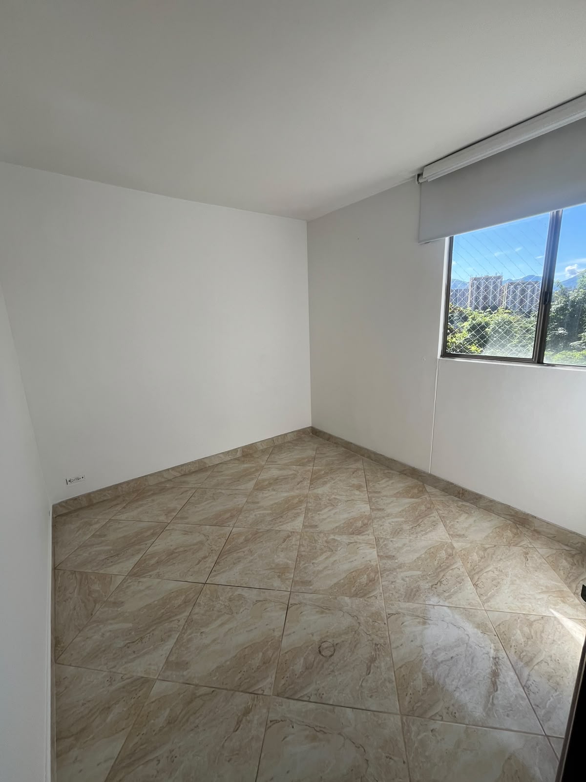 ARRIENDO APARTAMENTO EN LA MOTA