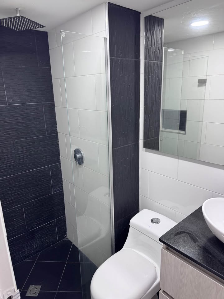 ARRIENDO APARTAMENTO EN LA CASTELLANA