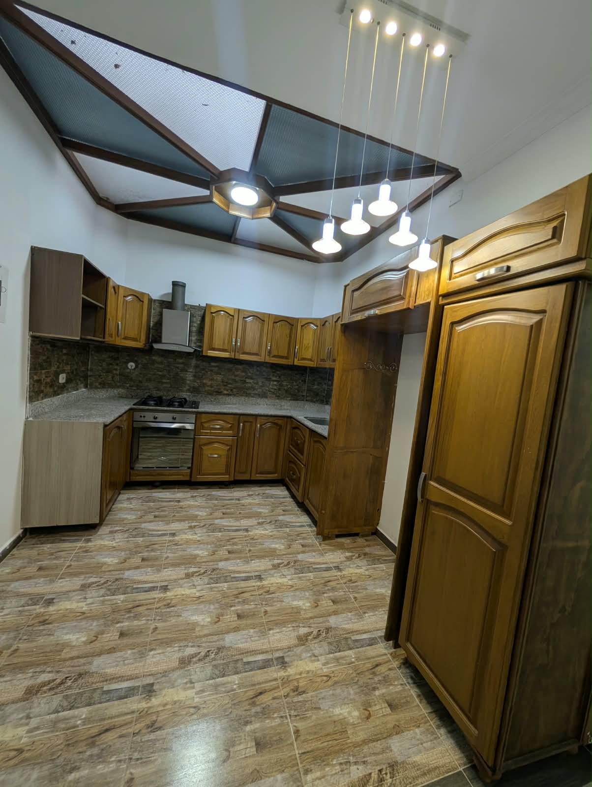 Arriendo Apartamento en los Colores