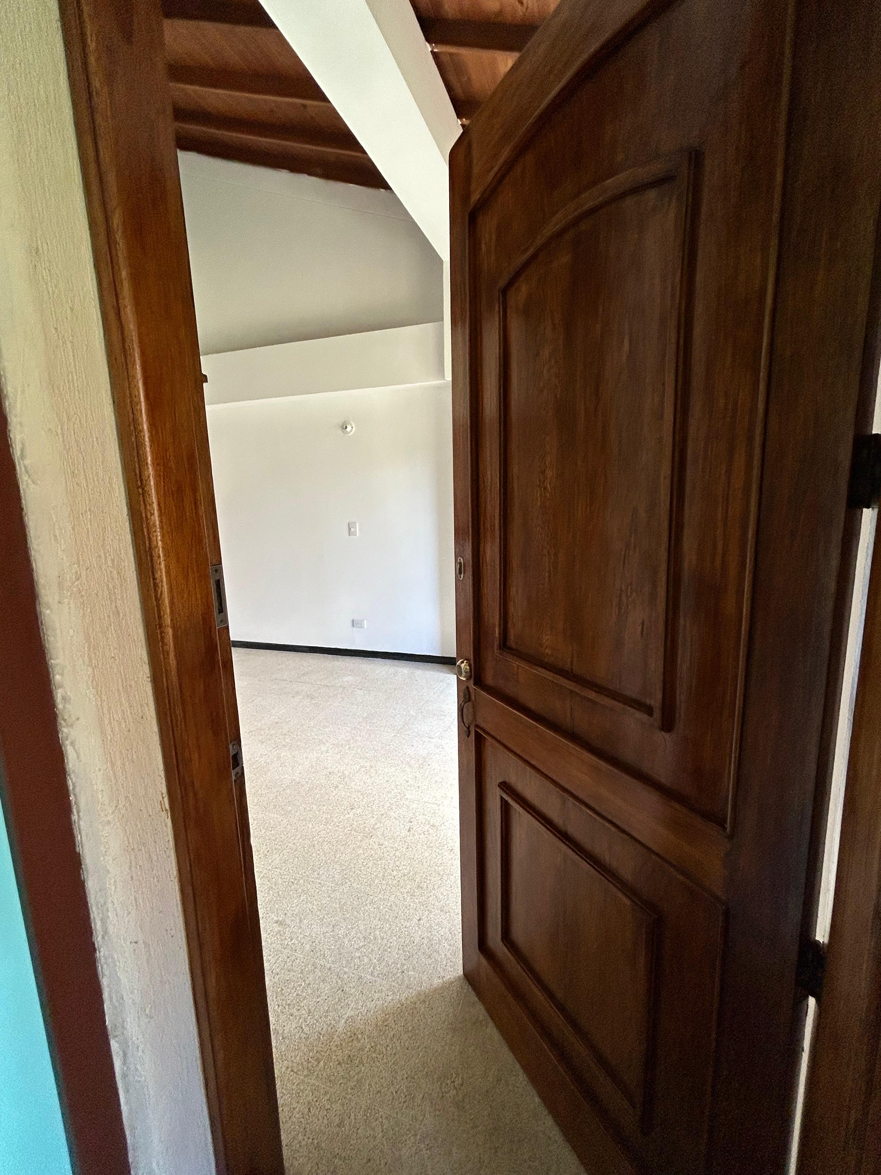 Arriendo apartamento duplex en simon bolivar