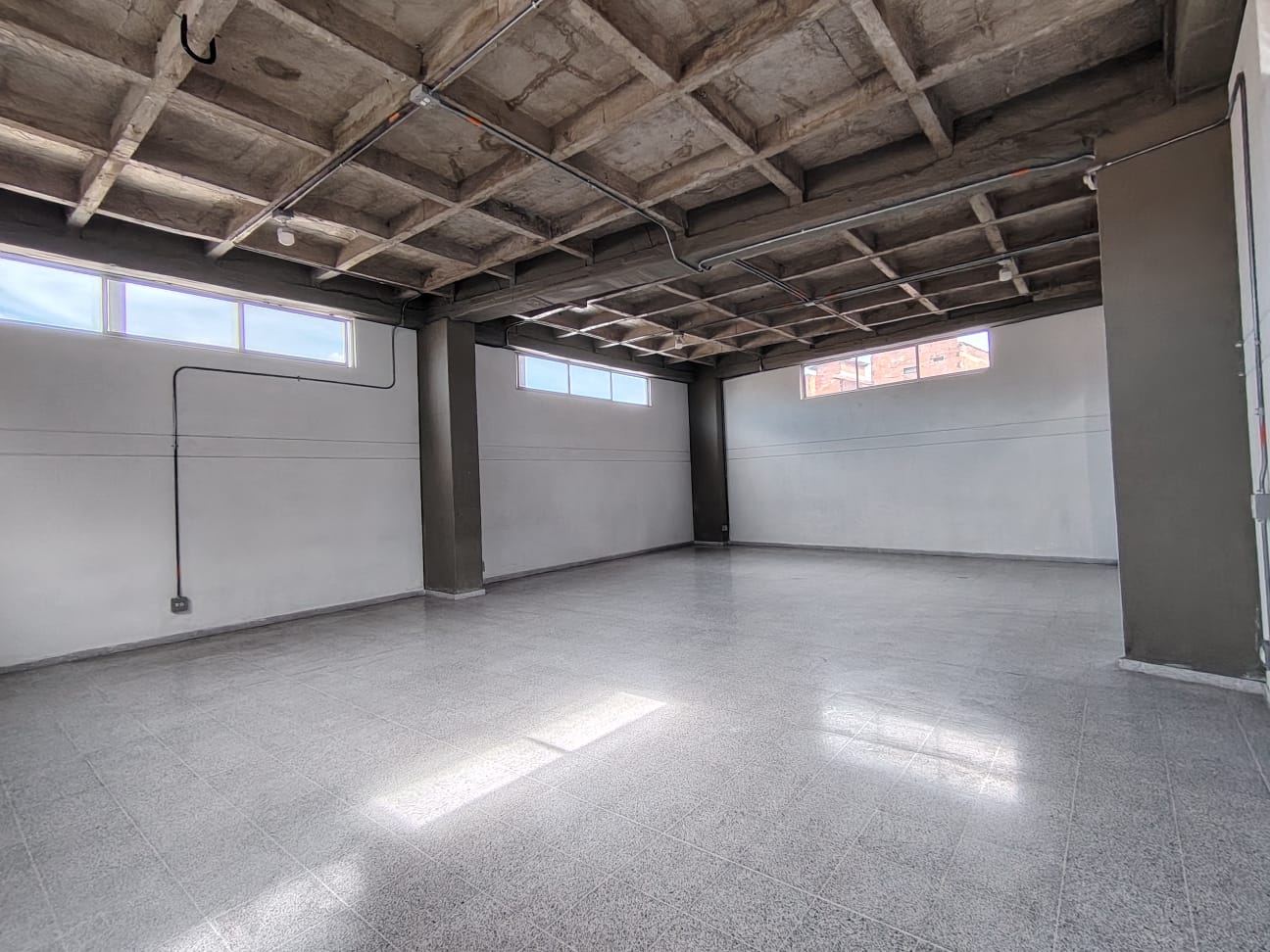 Se arrienda bodega en belen