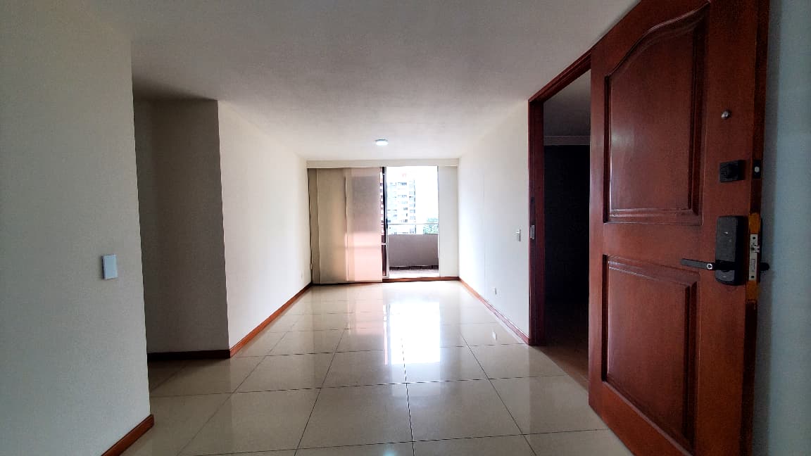 Arriendo apartamento los colores