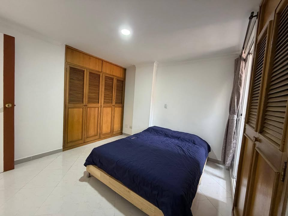ARRIENDO APARTAESTUDIO EN LA CASTELLANA