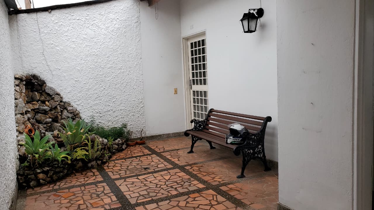 Arriendo casa en barrio Cristóbal