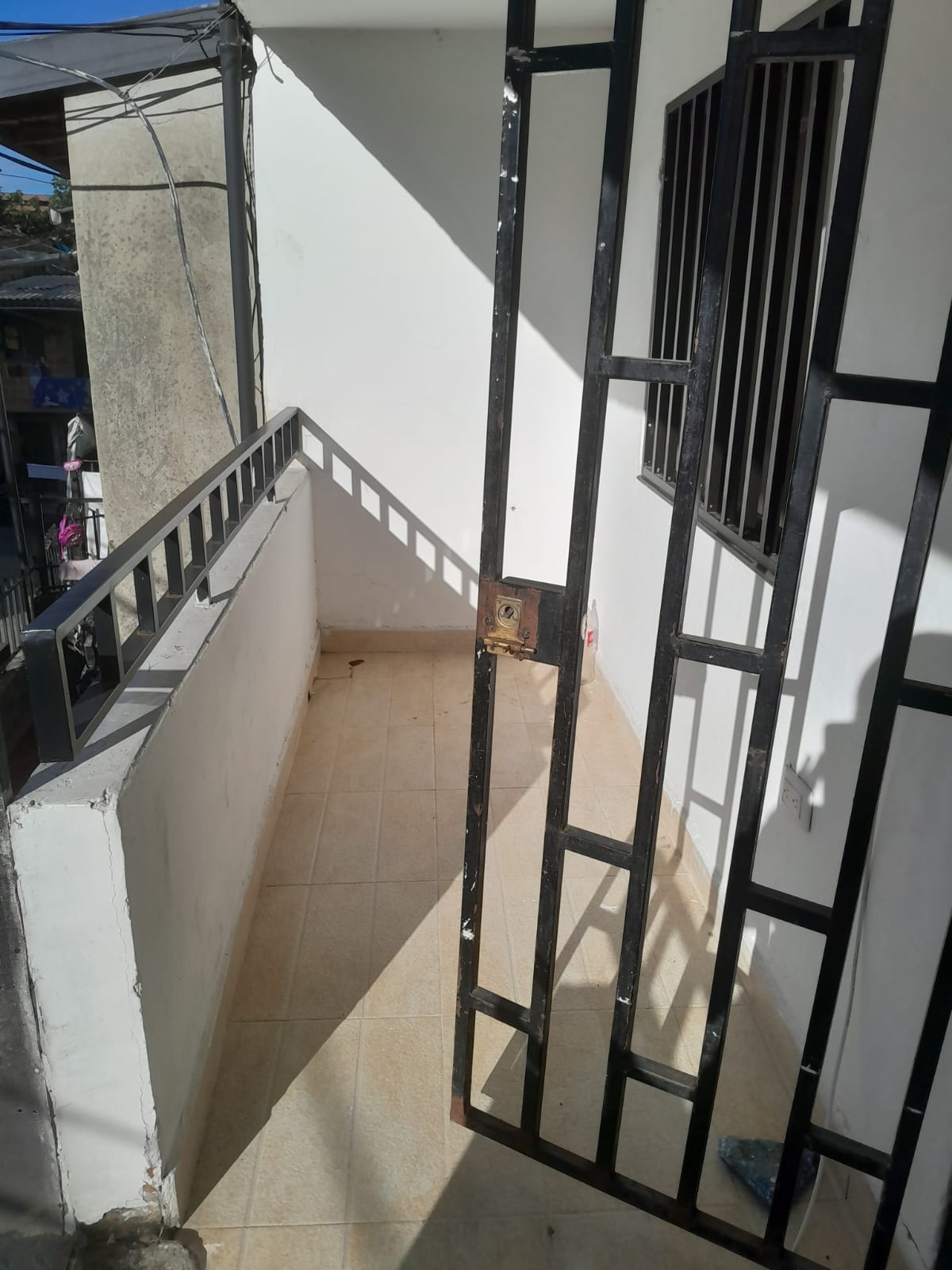 Vendo Casa Dos Niveles Robledo las Margaritas