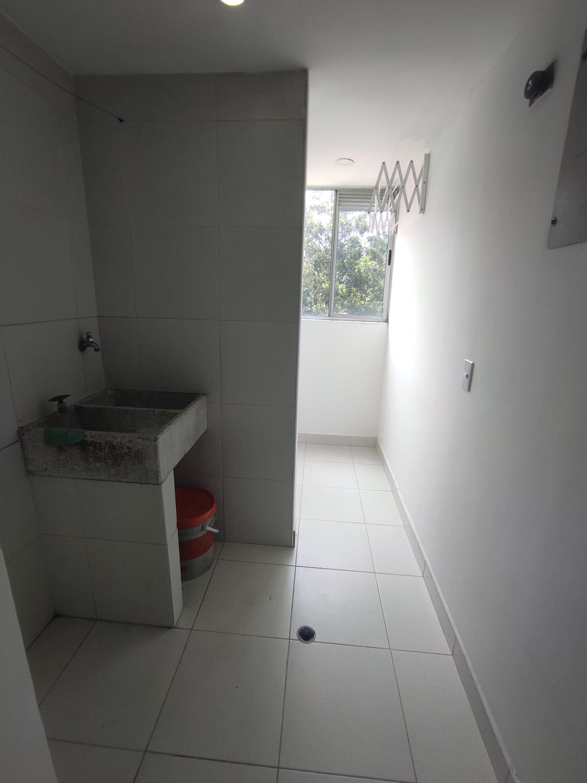 ARRIENDO APARTAMENTO LOMA DE LAS BRUJAS ENVIGADO