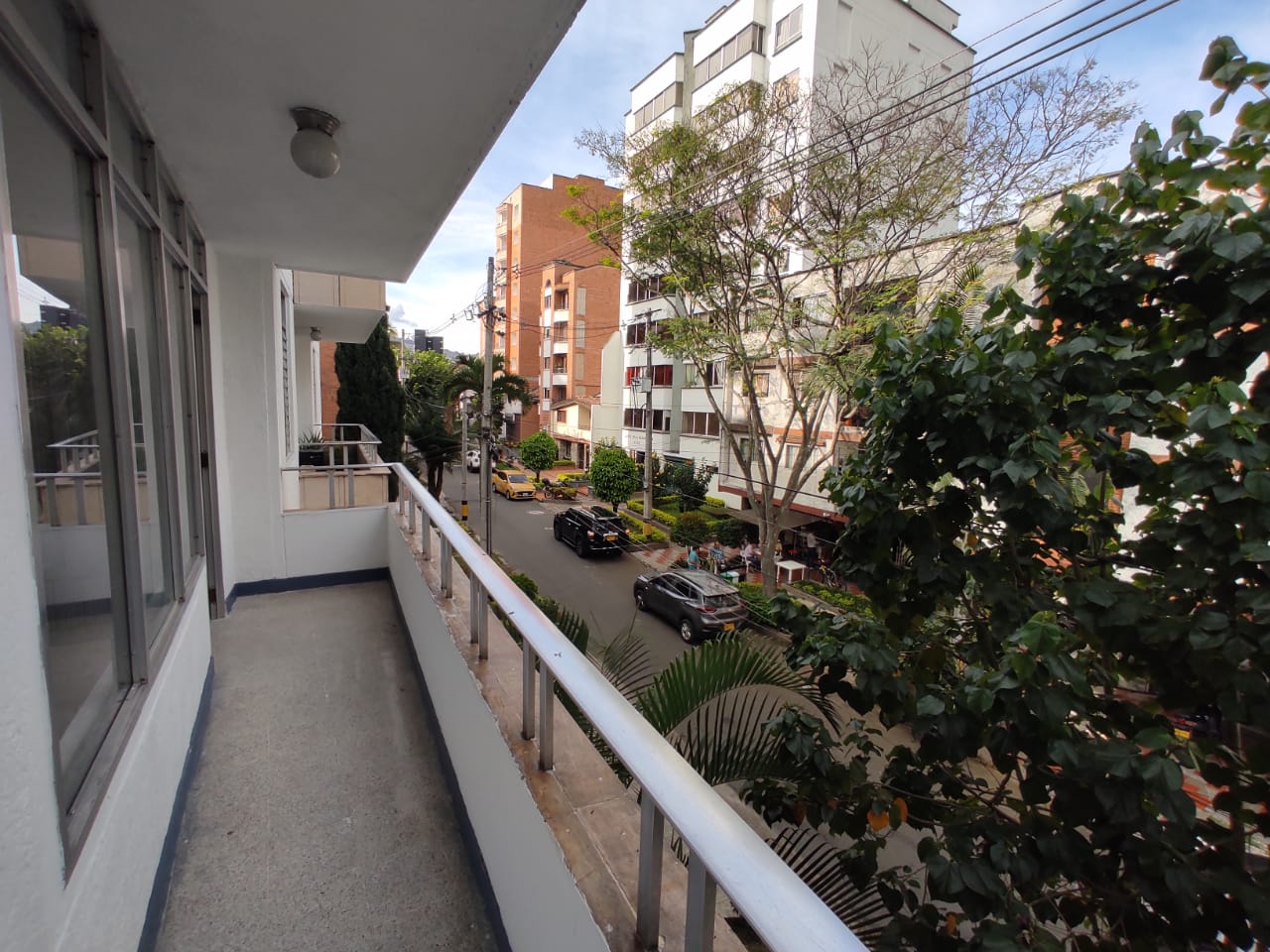 ARRIENDO SEGUNDO PISO  EN LA CASTELLANA