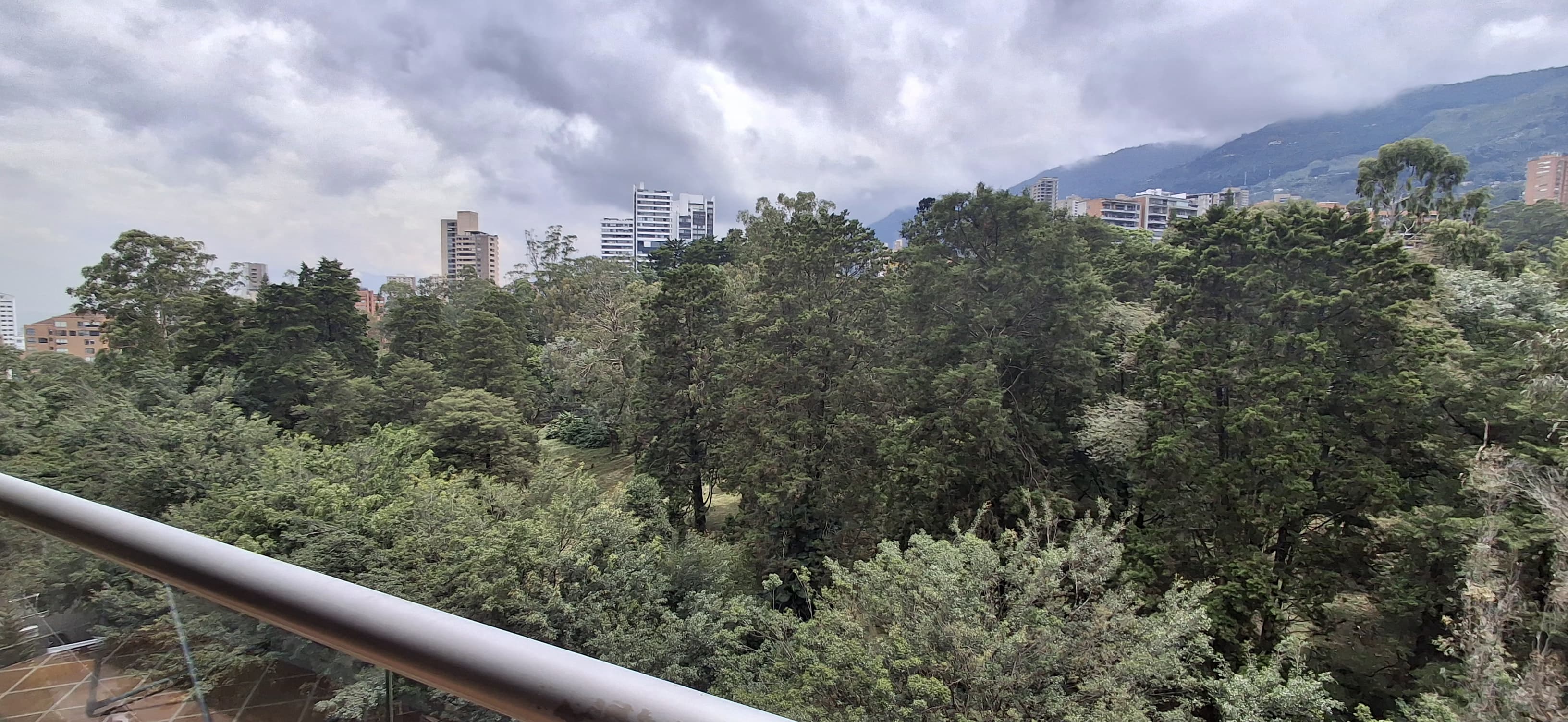 VENDO APARTAMENTO DUPLEX EN SAN LUCAS EL POBLADO