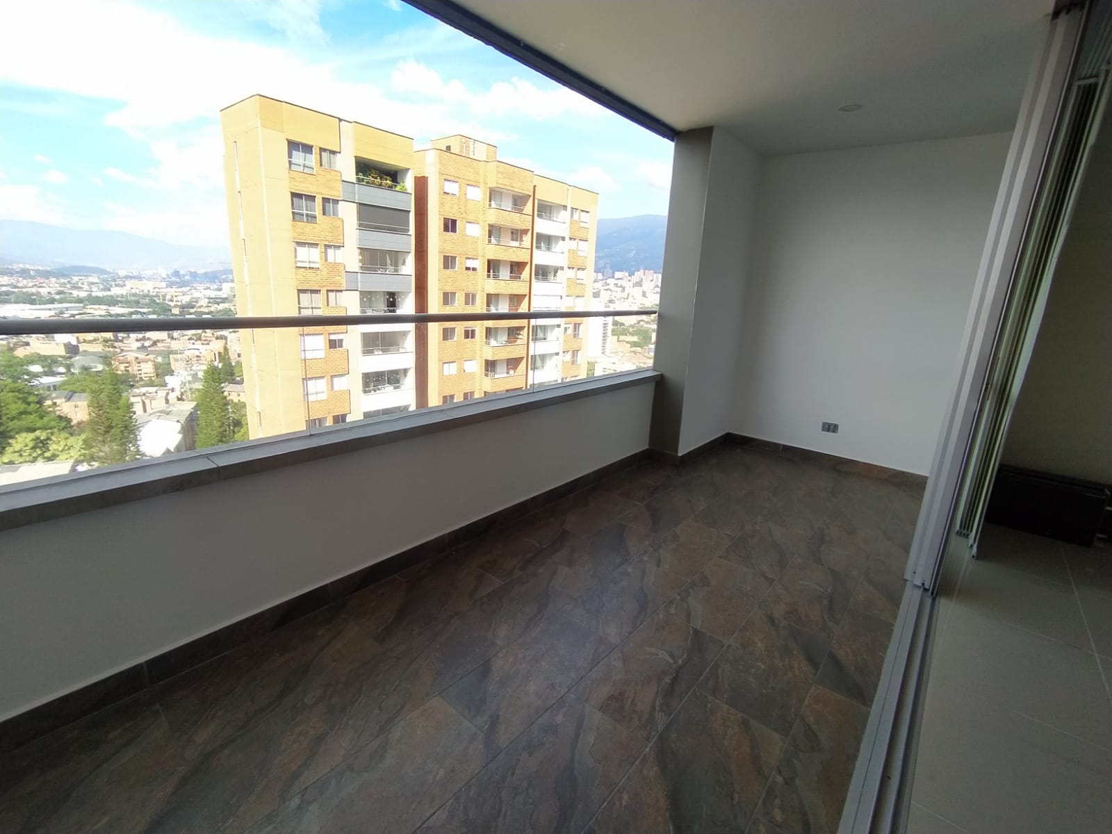 Arriendo Apartamento En Señorial Envigado