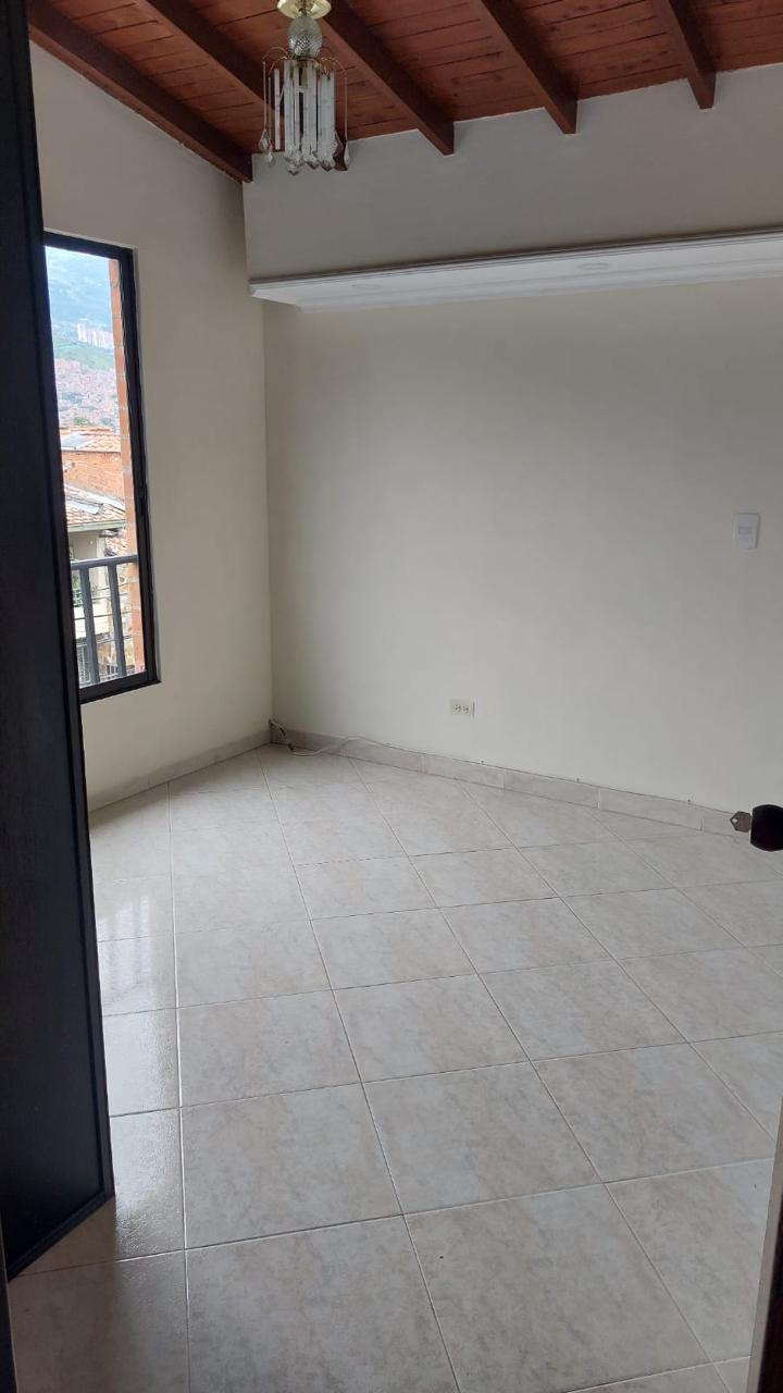ARRIENDO APARTAMENTO EN SANTA MONICA