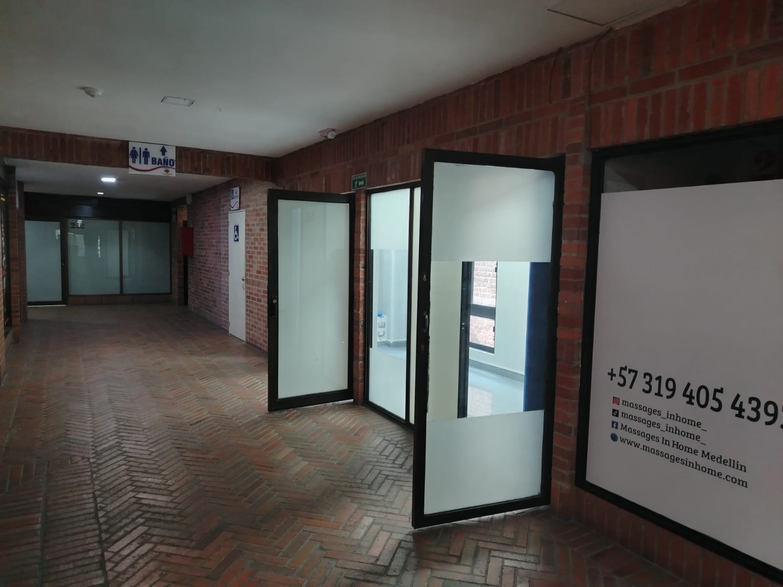 ARRIENDO OFICINA EN EL POBLADO