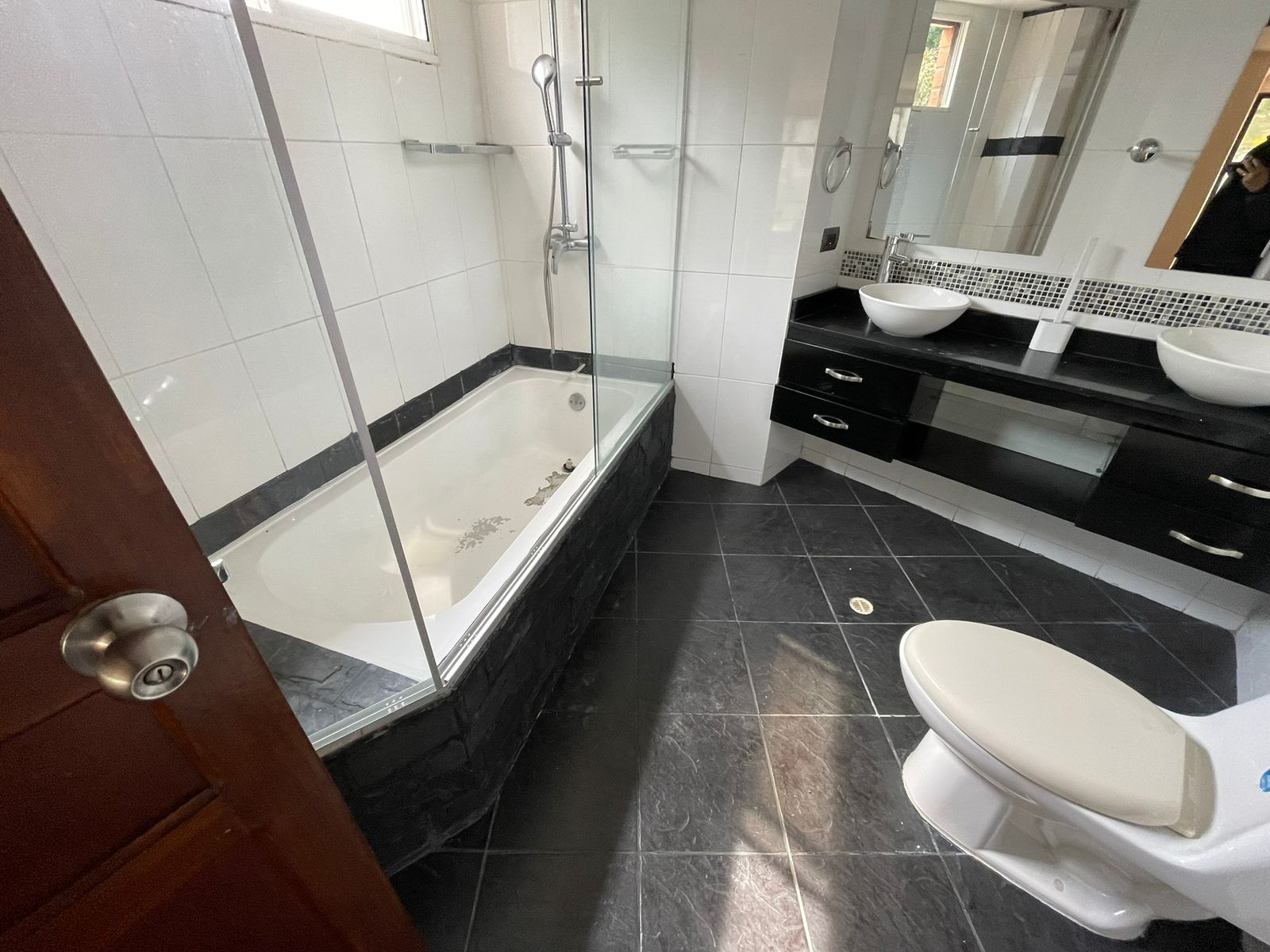 ARRIENDO CASA EN EL POBLADO EL TESORO