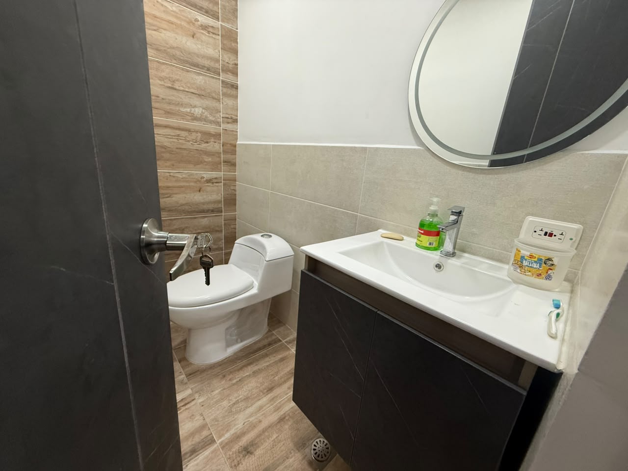 VENDO APARTAMENTO EN BELEN ROSALES