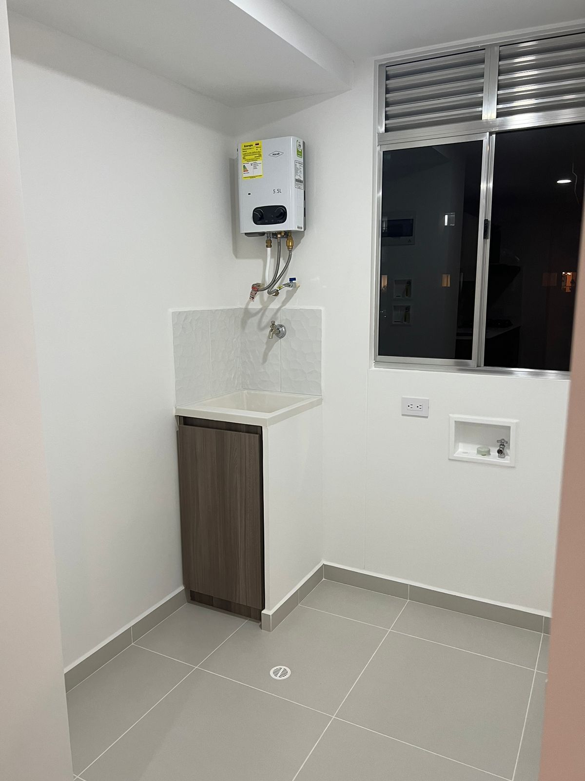 VENDO APARTAMENTO EN SAN DIEGO