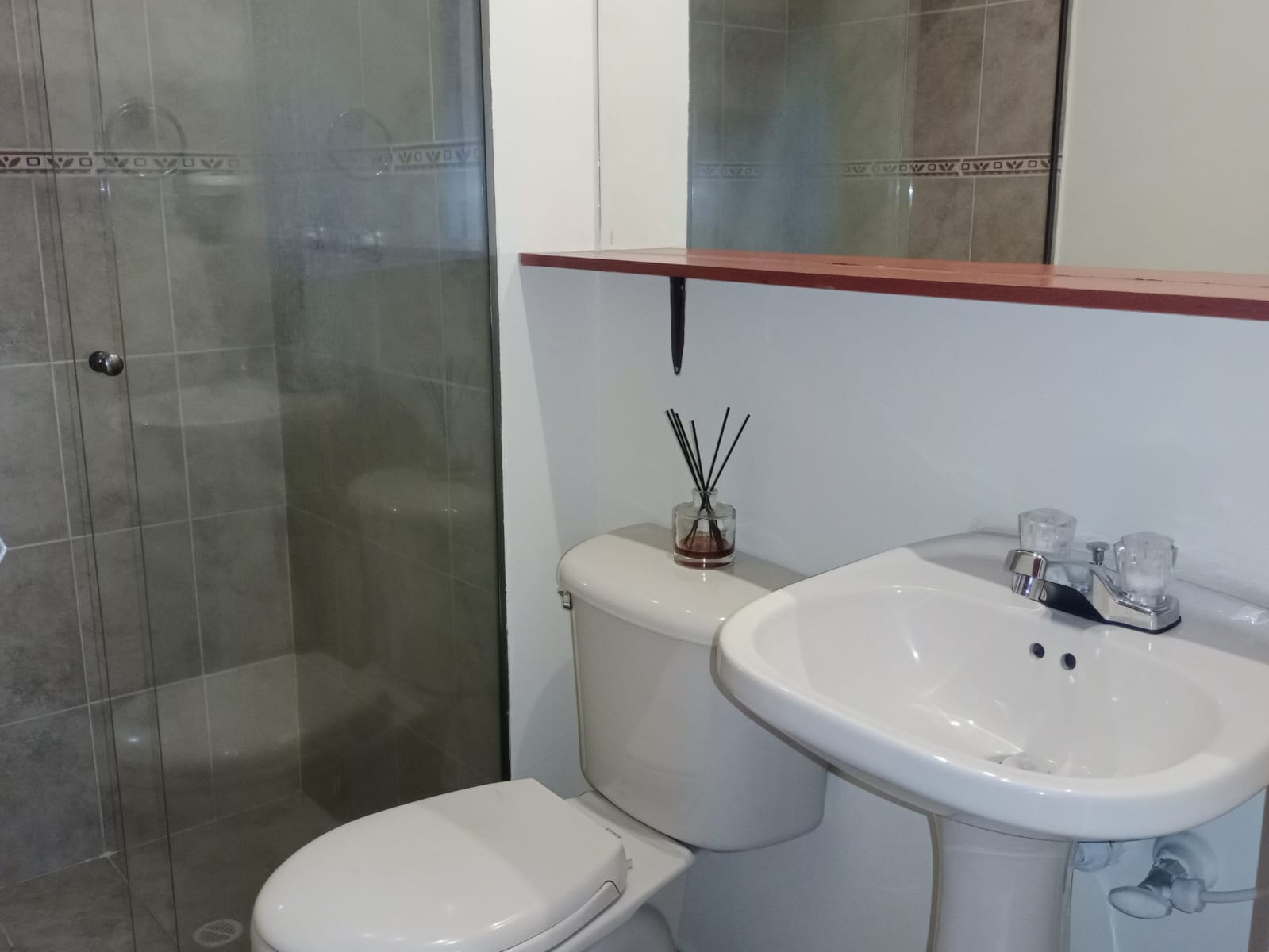 Se arrienda apartamento en laureles