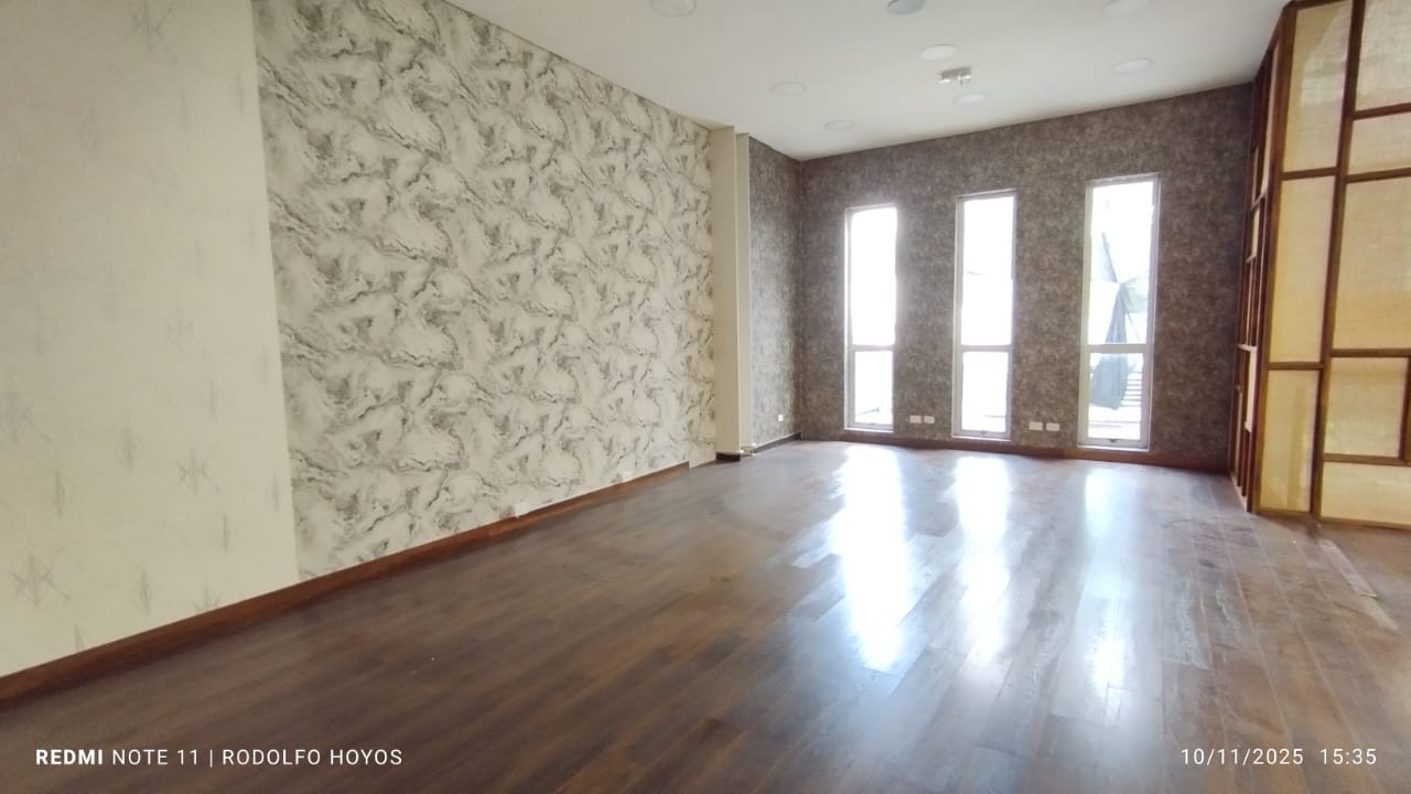 Arriendo Local En Patio Bonito