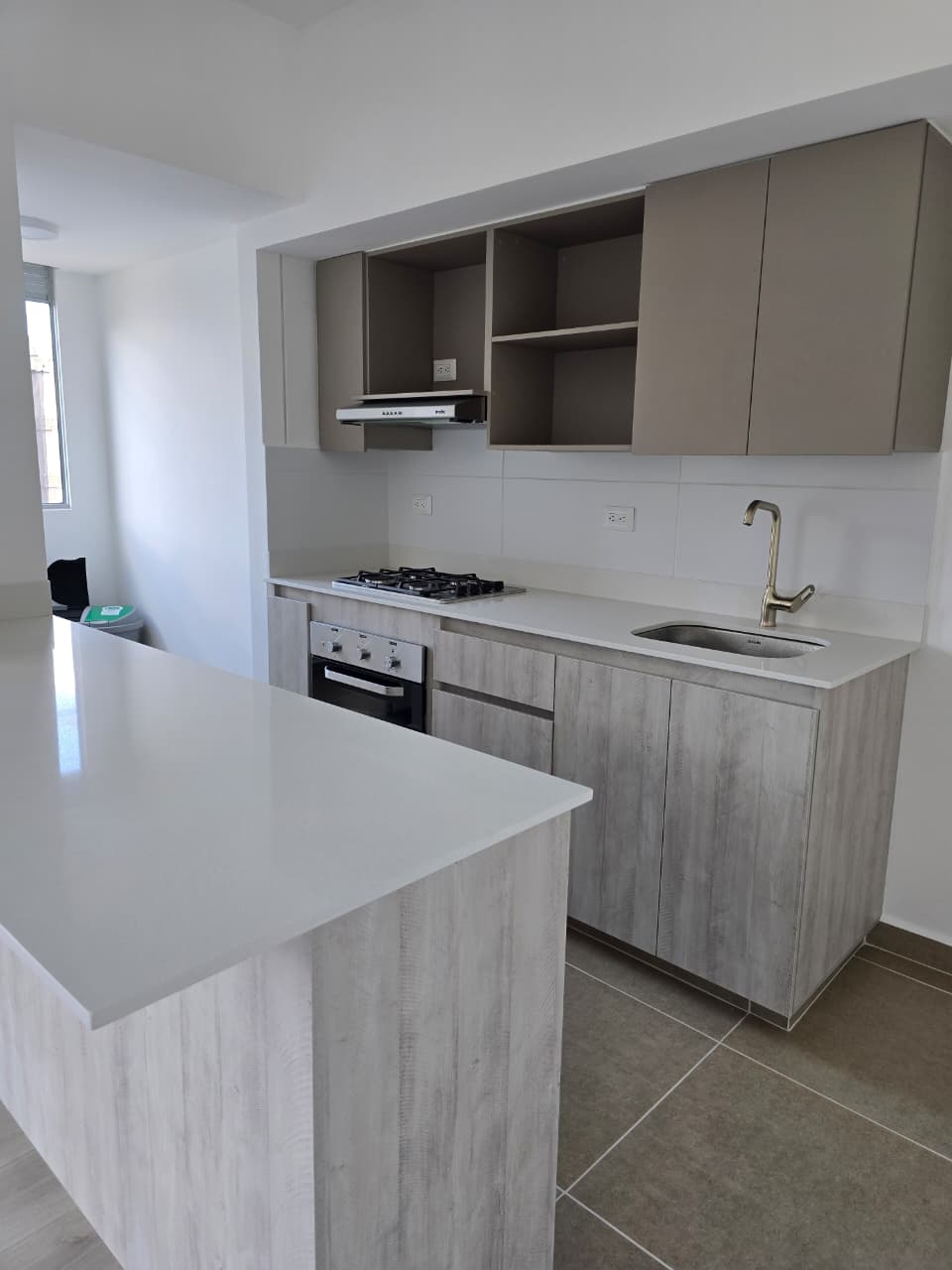 ARRIENDO APARTAMENTO EN CUIDAD DEL RIO