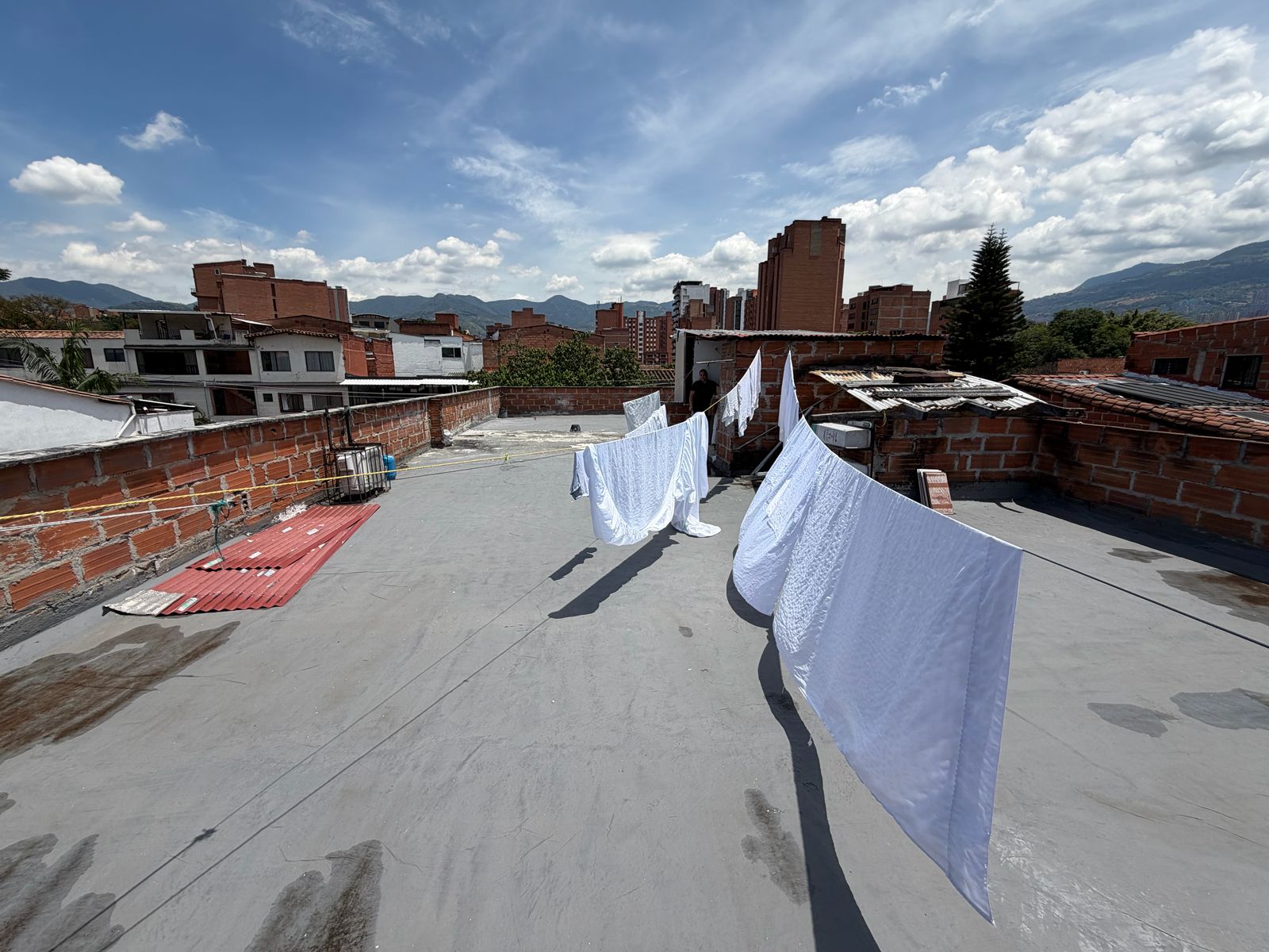 VENDO HOTEL EN LAURELES