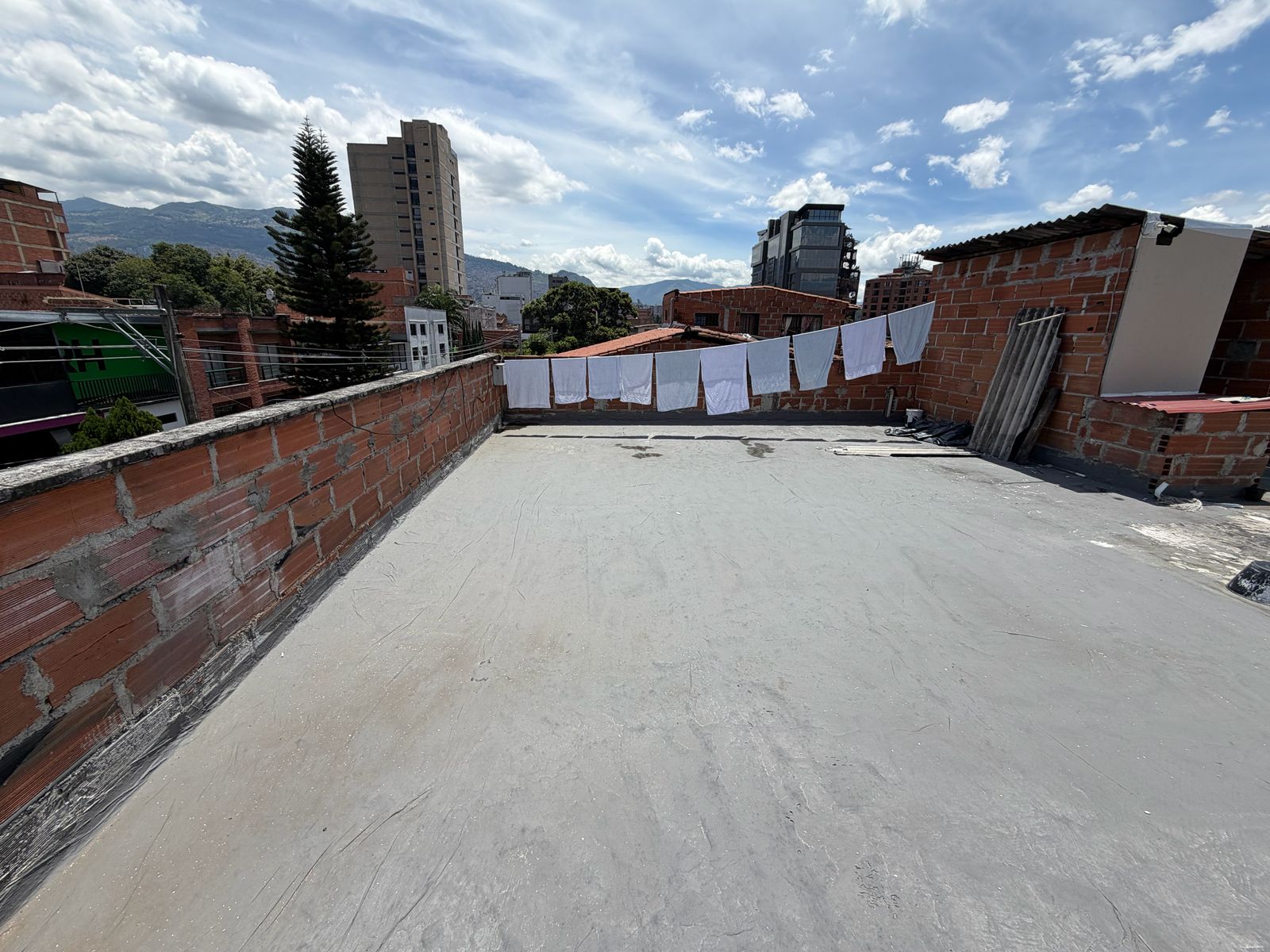 VENDO HOTEL EN LAURELES