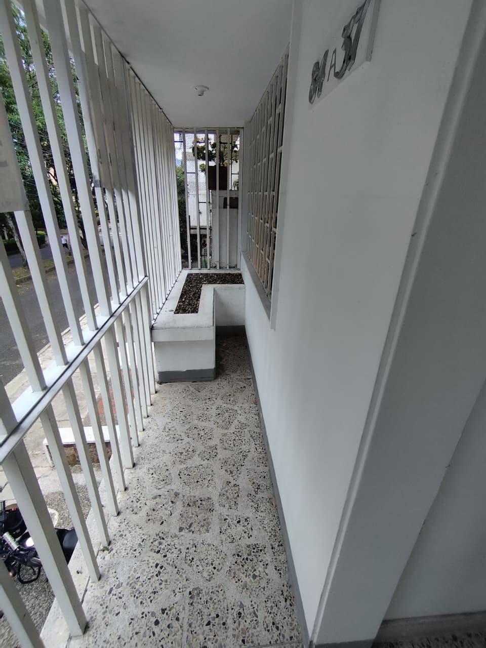 Arriendo casa en simón bolívar