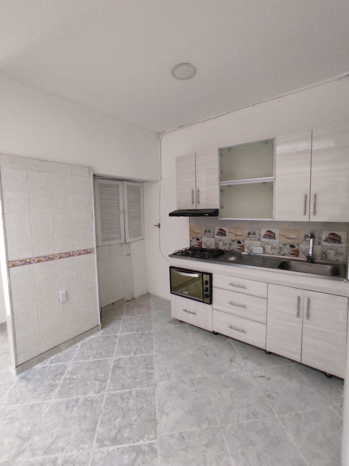 ARRIENDO CASA COMERCIAL INDEPENDIENTE SANTA MONICA