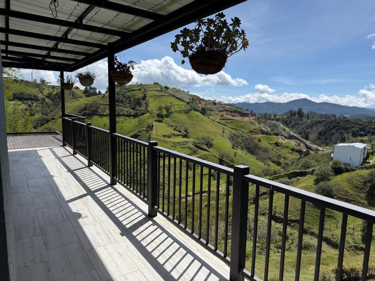 FINCA EN VENTA EN EL PEÑOL