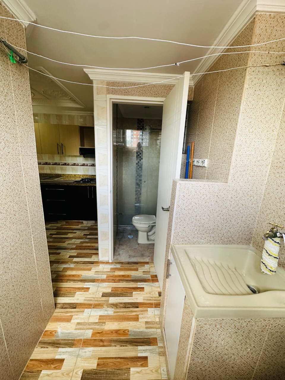 VENDO APARTAMENTO EN LAURELES ESTADIO