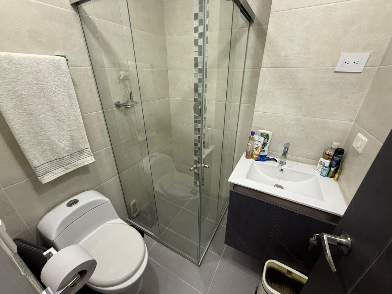 VENDO APARTAMENTO EN BELEN ROSALES