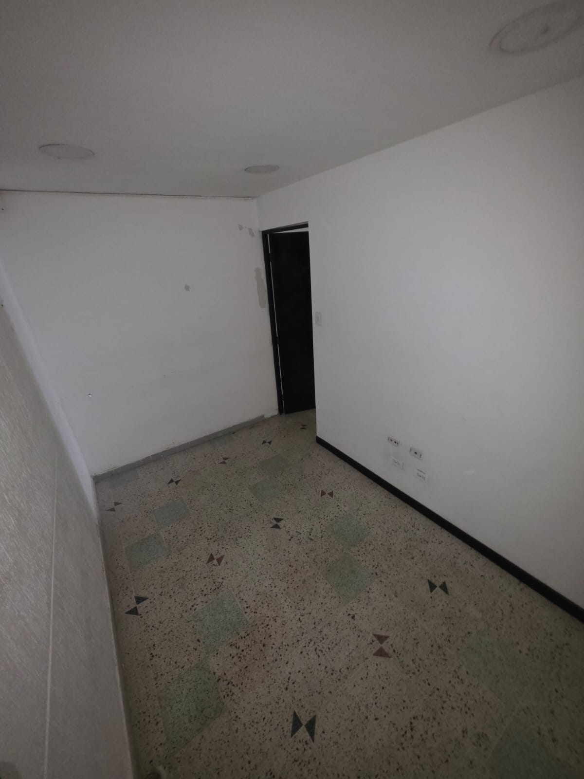 ARRIENDO CASA COMERCIAL EN CALASANZ