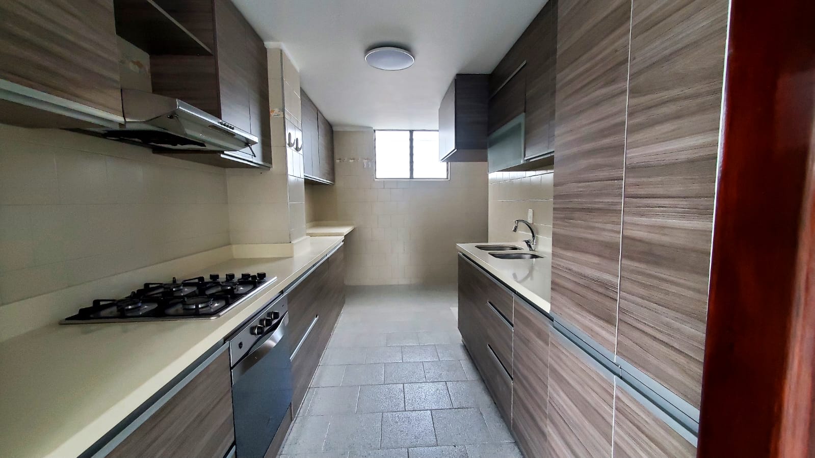 ARRIENDO APATAMENTO POBLADO LOMA DE ALEJANDRIA