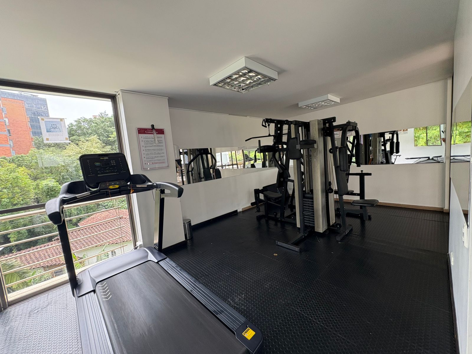 ARRIENDO APARTAMENTO LAURELES