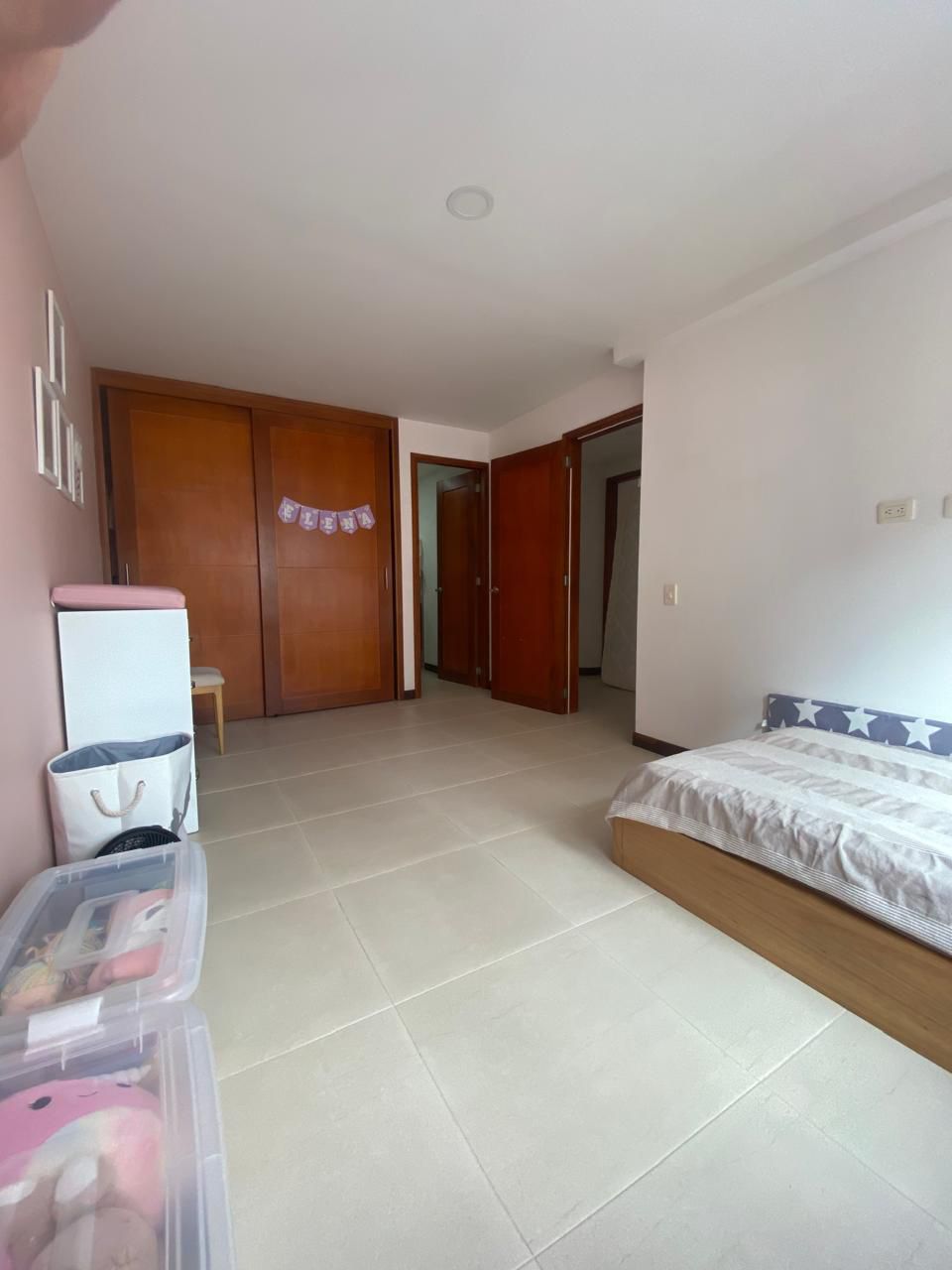 VENDO APARTAMENTO EN EL ESTADIO