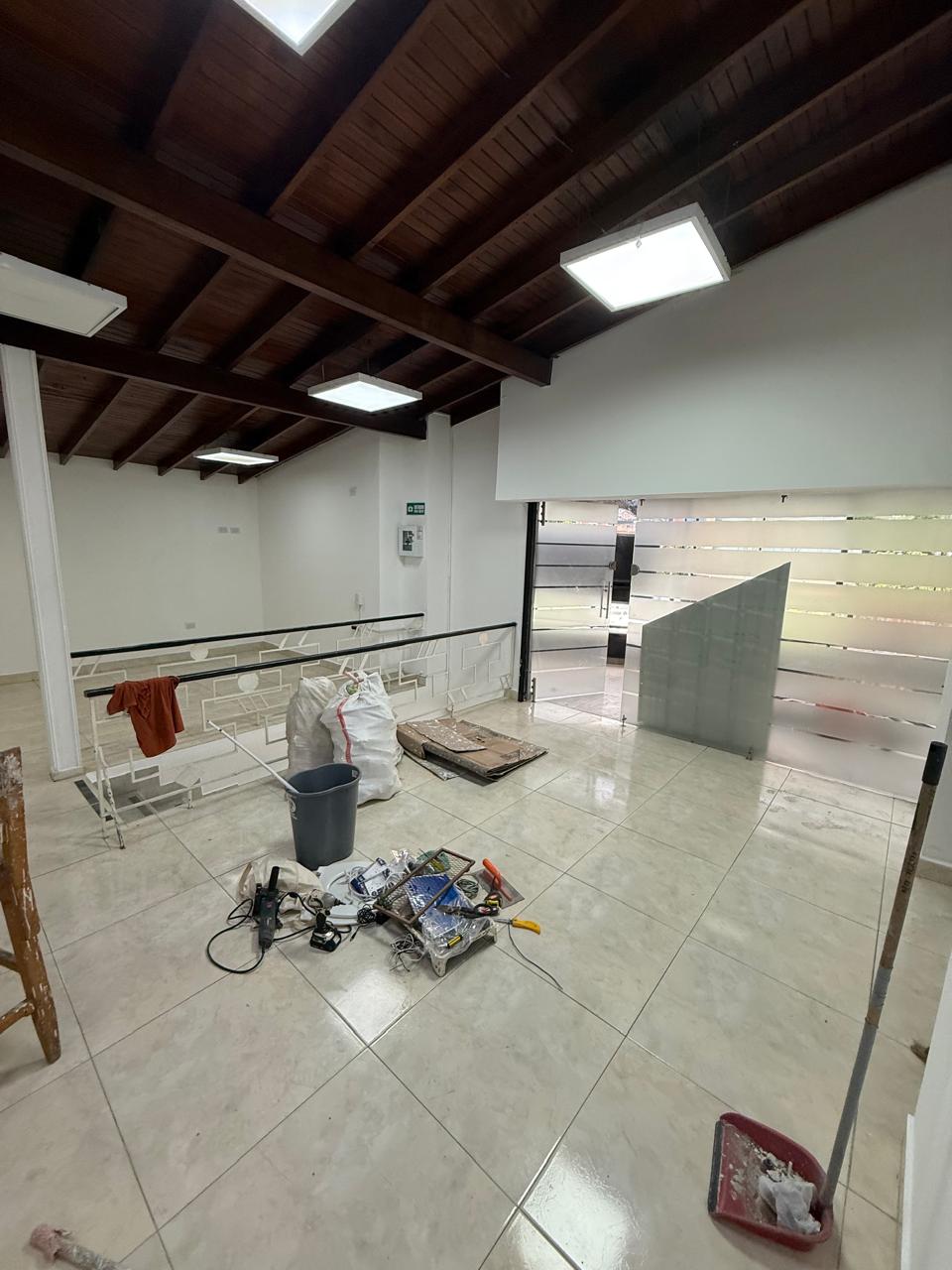 ARRIENDO CASA COMERCIAL EN SANTA GEMA